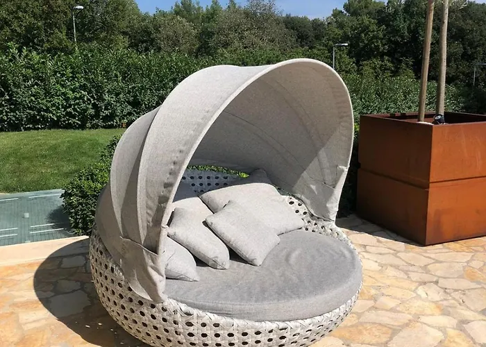 Adriana Villa Krnica