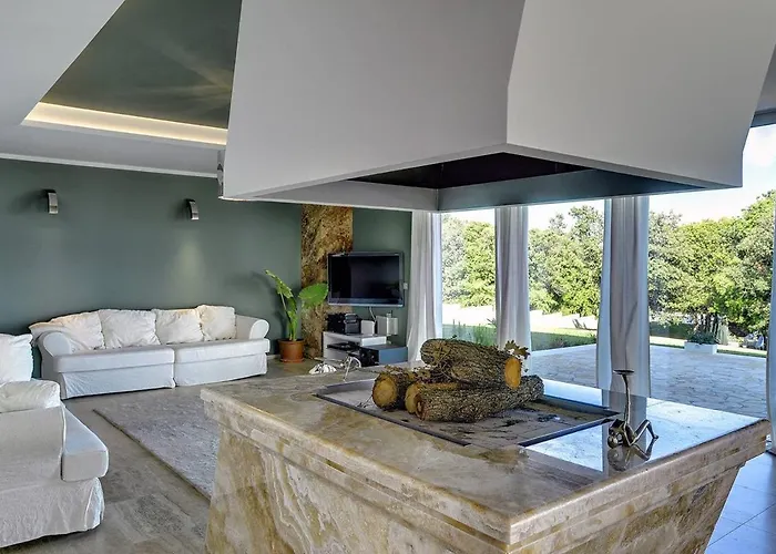 Adriana Villa Krnica