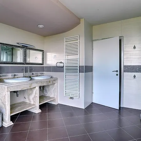 Villa Adriana Krnica